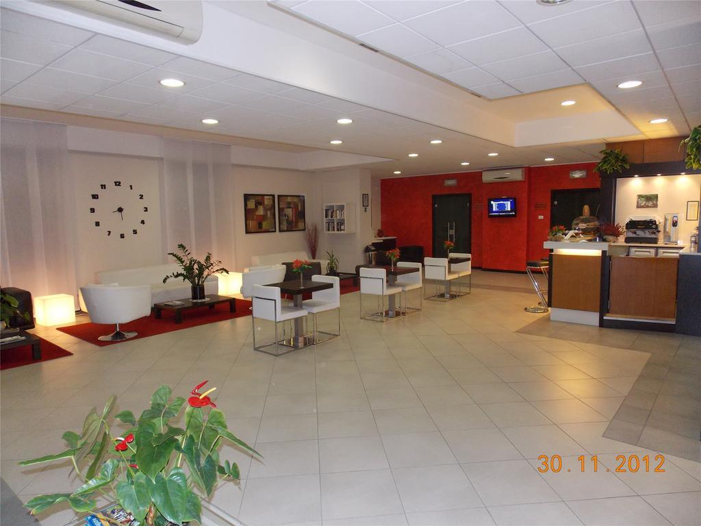 Hotel David Sesto Calende Exterior foto